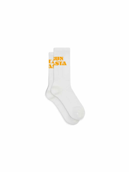 Eat pasta white socks ON VACATION