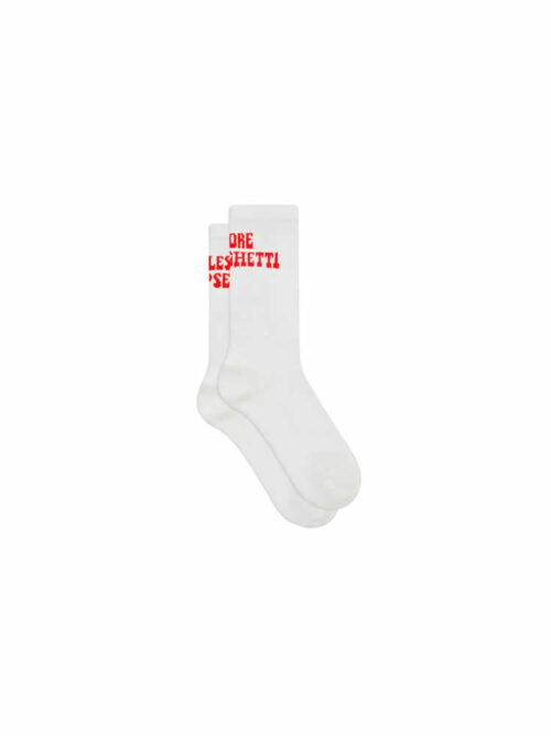 Less upsetti white socks ON VACATION