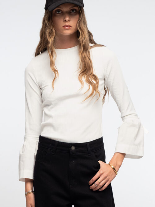Petunia white top PEACE & CHAOS