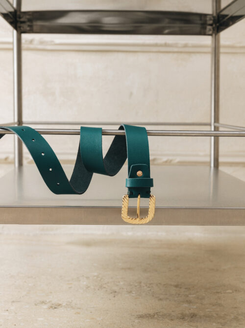 So lonely forest green gold belt INDIVIDUAL ART LEATHER