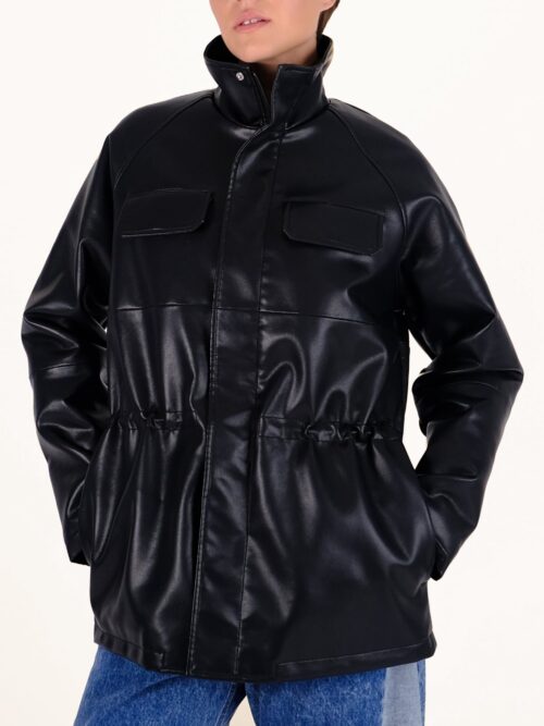 Cassie black SALT & PEPPER